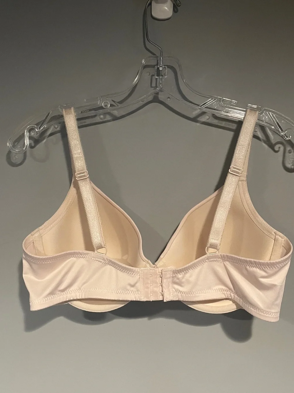 Ellen Tracy Everyday T-Shirt Bras Size 38C Underwire Adjustable Straps - 2-Pack